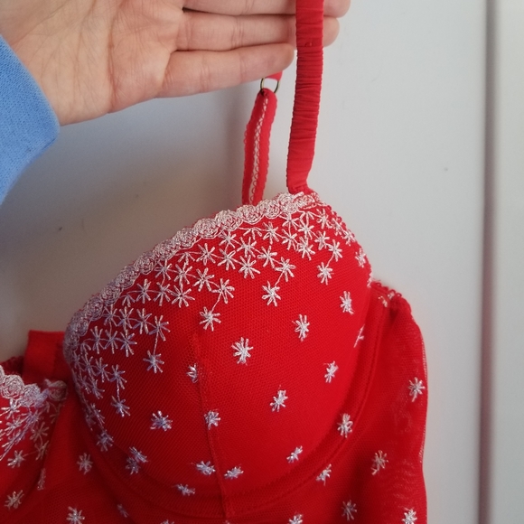 Victoria Secret Pout Red Balconet Long Line Bra - Picture 2 of 5